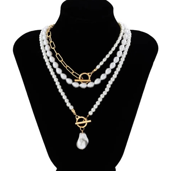 🌟 Set Three Necklaces - Picture 3 of 4